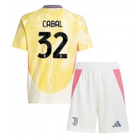 Juventus Juan Cabal #32 Bortatröja Barn 2024-25 Kortärmad (+ Korta byxor)